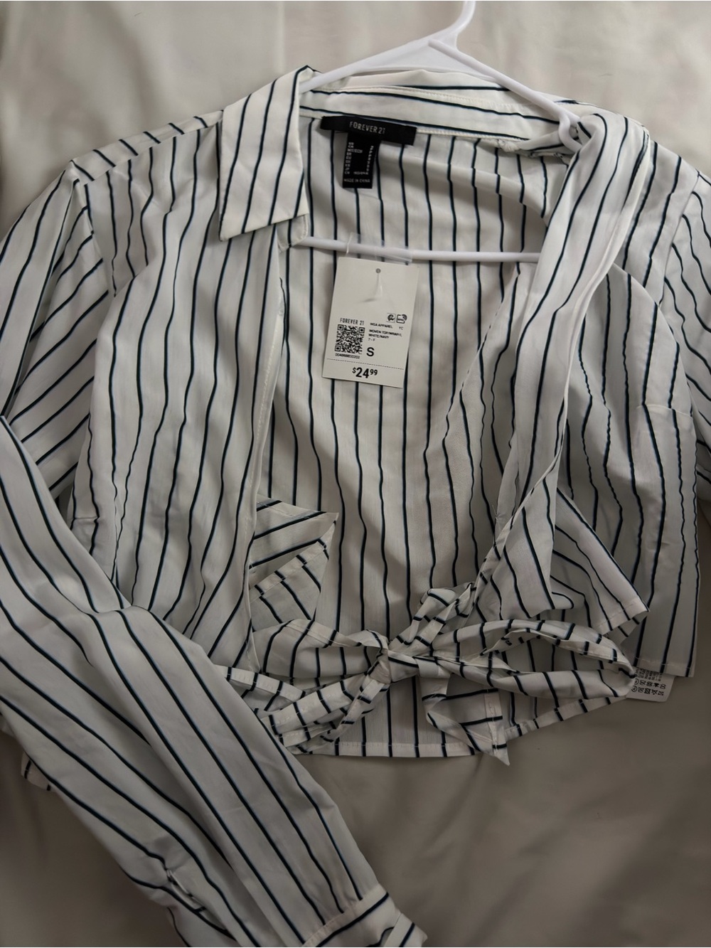 Forever 21 White and Black Striped Tie-Front Crop Top